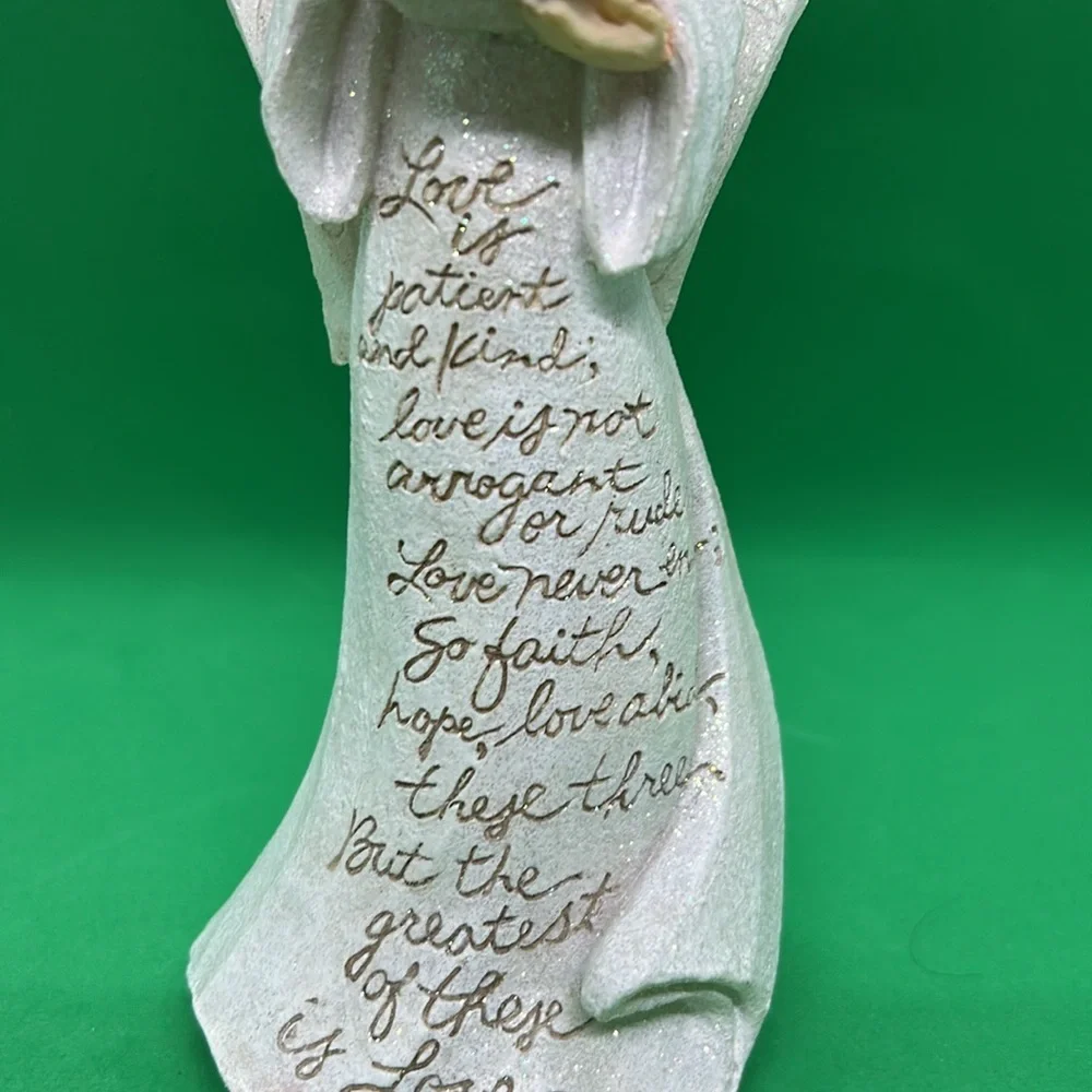 ENESCOC BY KAREN HAHN Angel  Holding Ring Pillow 